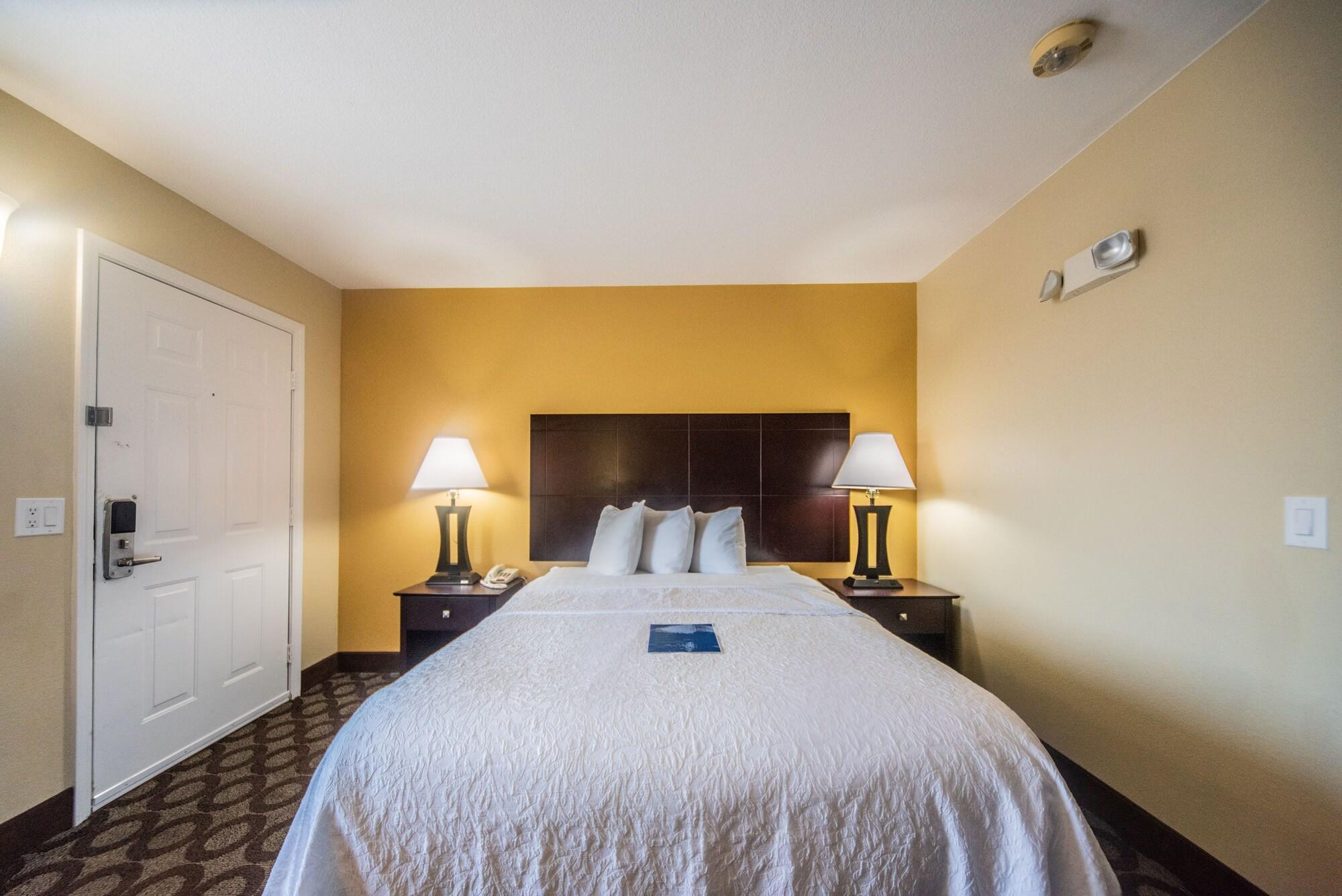 Relax Inn And Suites Kuttawa Екстериор снимка