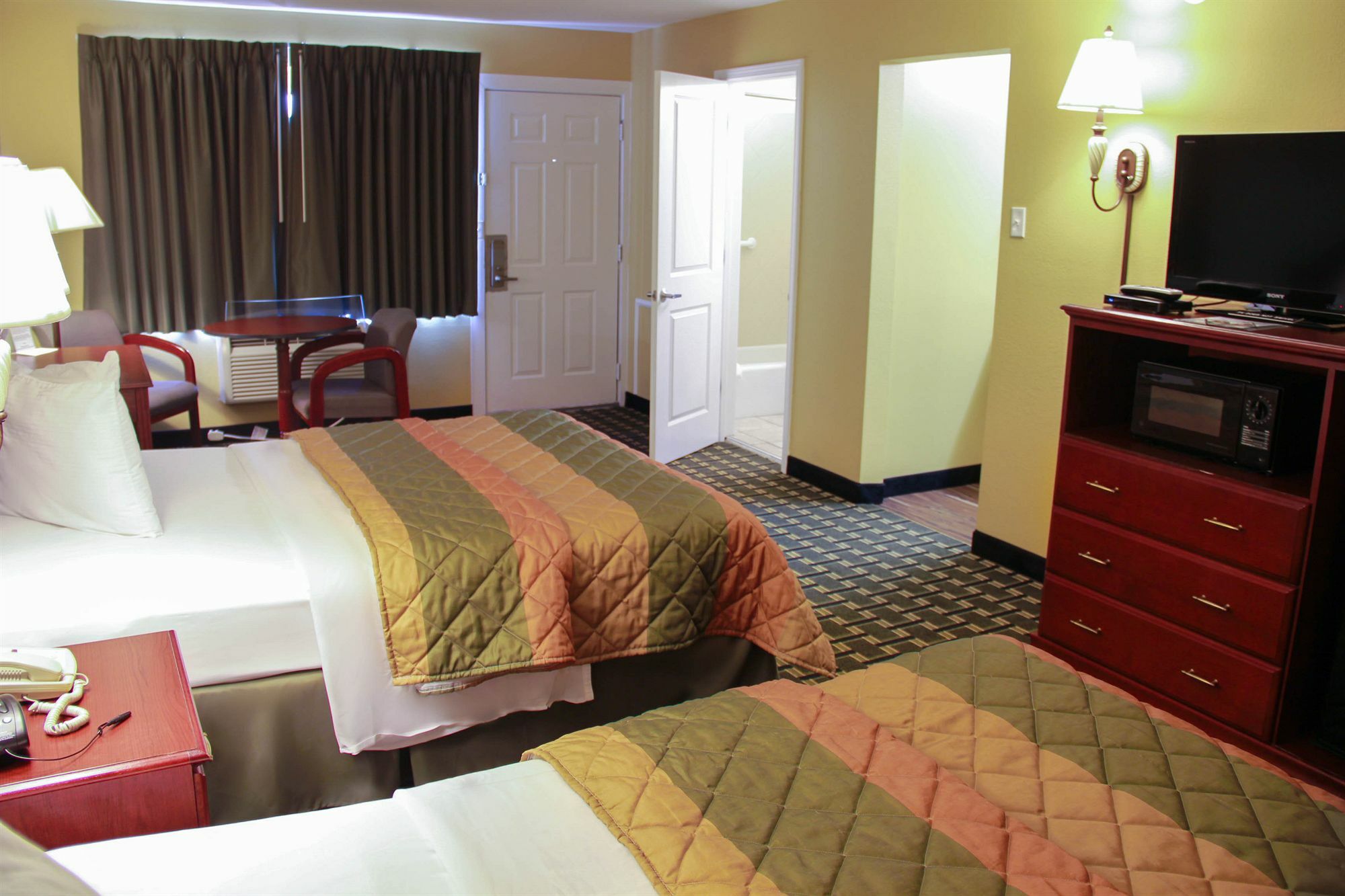 Relax Inn And Suites Kuttawa Екстериор снимка